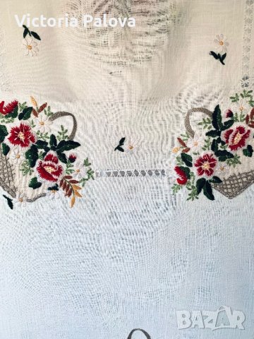 Голяма кръгла покривка с бродерия, снимка 7 - Покривки за маси - 43551081