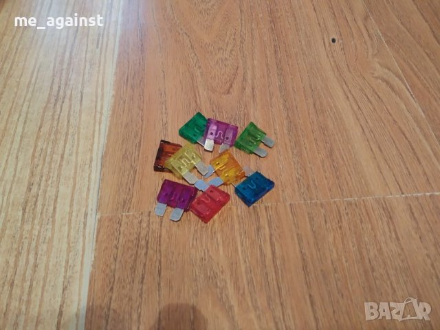 Комплект автомобилни крушки и бушони, снимка 4 - Аксесоари и консумативи - 39030346