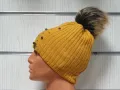 Нова зимна дамска шапка с камъчета в цвят горчица с пух/помпон, снимка 4