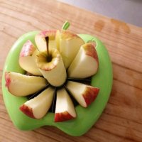 Резачка за ябълки, снимка 4 - Аксесоари за кухня - 43185513