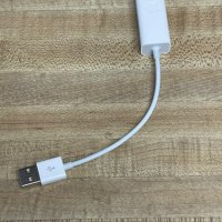 Apple Ethernet to Usb A1277 адаптер, снимка 2 - Кабели и адаптери - 40078339
