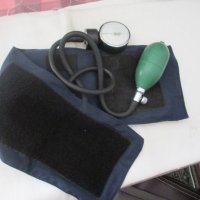 Уред за измерване кръвно налягане АКН-1 и  стетоскоп/медицински слушалки/-абсолютно нови, снимка 1 - Други - 32637656