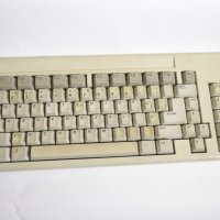 Клавиатура Commodore Amiga 1000 , снимка 2 - Клавиатури и мишки - 43543390