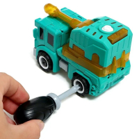 Трансформиращ камион робот с отвертка (Transformers), снимка 6 - Коли, камиони, мотори, писти - 44861684