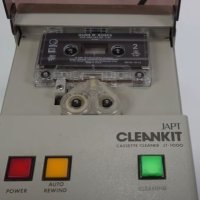 Търся машинка за почистване на  замърсени стари ленти на касети cassette tape cleaner, снимка 1 - Декове - 44073968