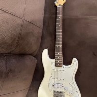 Китара Fender Stratocaster, снимка 1 - Китари - 42962644