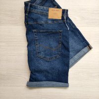 Мъжки къси дънки Jack&Jones размер XL, снимка 1 - Къси панталони - 43242055