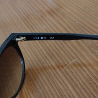 Продавам дамски слънчеви очила Liu Jo, снимка 5 - Слънчеви и диоптрични очила - 32501082