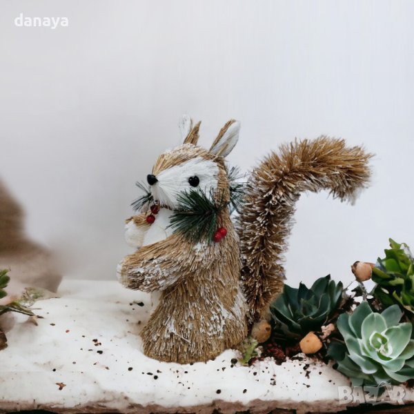 4399 Декоративна фигура Катеричка, 21 см, снимка 1