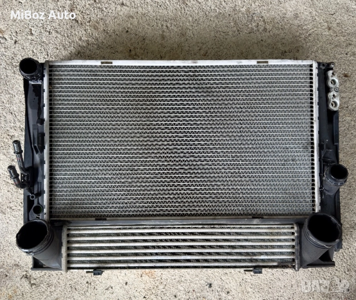 Воден климатичен радиатор интеркулер BMW E90 91, снимка 1