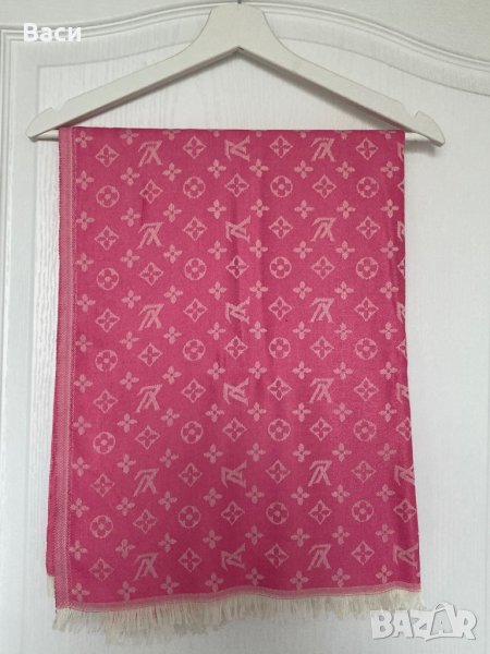 Louis Vuitton розов шал, снимка 1