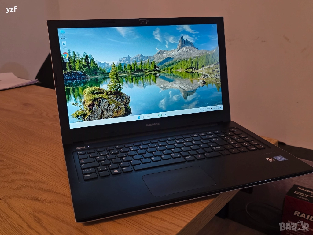Medion Akoya S6219 15,6 инча, снимка 1