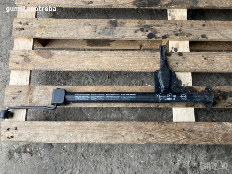 Крик за Кола Крик Mercedes E class W210 Оригинал, снимка 1