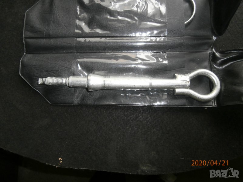 КУКА ЗА ТЕГЛЕНЕ ЗА ТОЙОТА РАВ 4, снимка 1