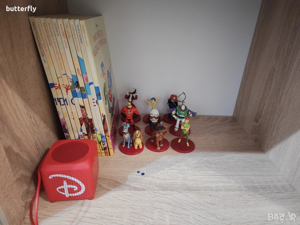 Комплект колонка с 9 книжки с фигурки, снимка 1