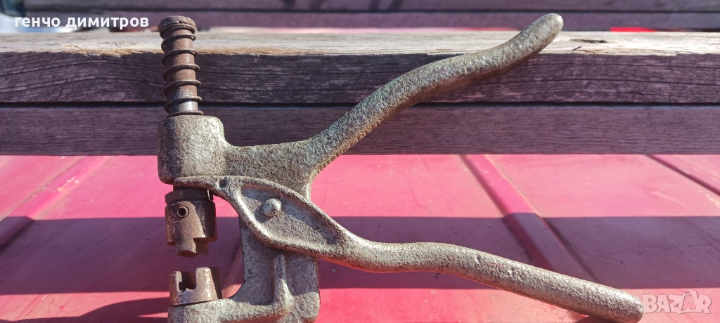 инструмент за кербоване  на кабелни  накрайници , снимка 1