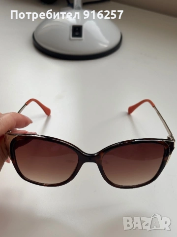 Дамски слънчеви очила Polaroid, снимка 6 - Слънчеви и диоптрични очила - 53400337