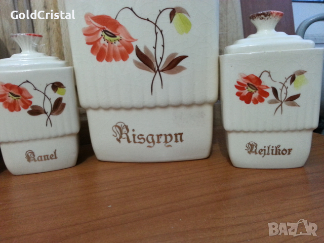 Порцеланов комплект за подправки , снимка 4 - Антикварни и старинни предмети - 36411940