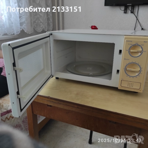Продавам микровълнова фурна Gold Star, снимка 3 - Микровълнови - 52182930