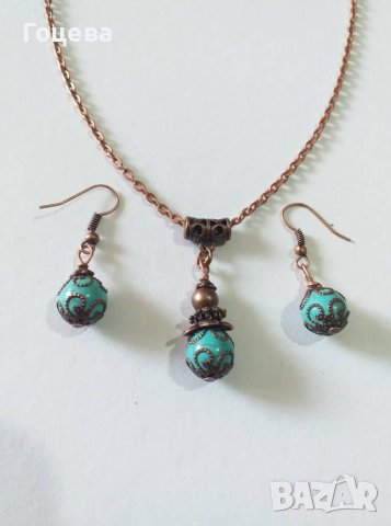 Прекрасен комплект гривна, обеци и колие с Тибетски Тюркоаз, Розов Жадеит с красиви медни орнаменти, снимка 2 - Бижутерийни комплекти - 40713602