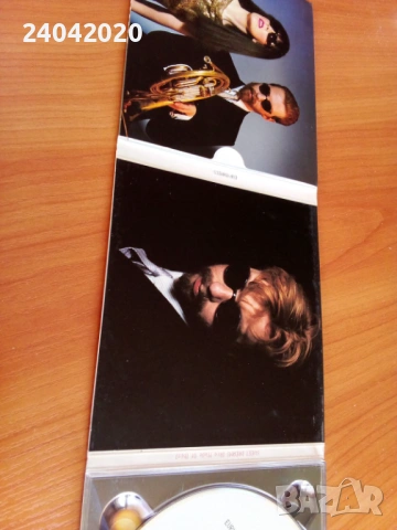 Eurythmics – Sweet Dreams + 6 bonus tracks оригинален диск, снимка 2 - CD дискове - 53106466