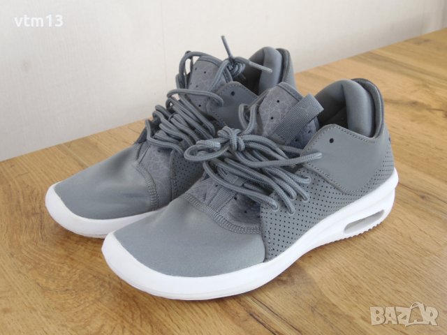 Air Jordan First Class - 38 номер Оригинални!, снимка 2 - Маратонки - 40618687