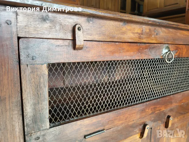 Старинен ТВ шкаф, снимка 3 - Шкафове - 47676022