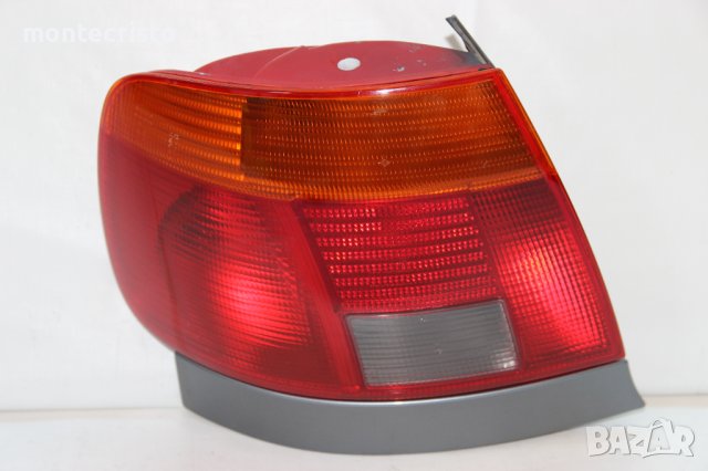 Ляв стоп Audi A4 B5 седан (1995-1996г.) 8D0945111A / Ауди А4 , снимка 3 - Части - 38660608