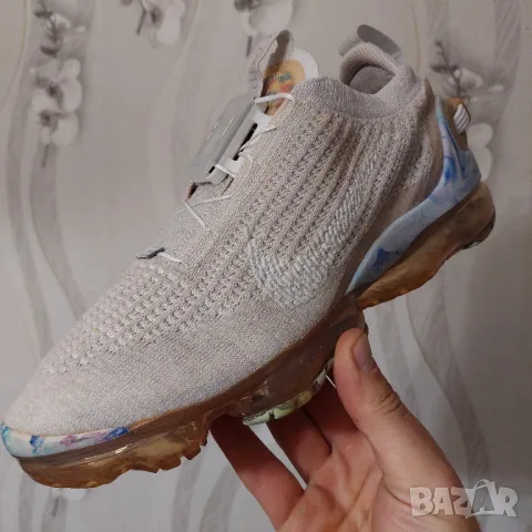 оригинални маратонки NIKE AIR VAPORMAX 2020 FLYKNIT  номер 42 ,5 , снимка 2 - Маратонки - 47233484