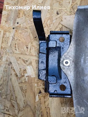 Предпазна ламарина за Мерцедес 190 1.8, снимка 5 - Части - 49049162