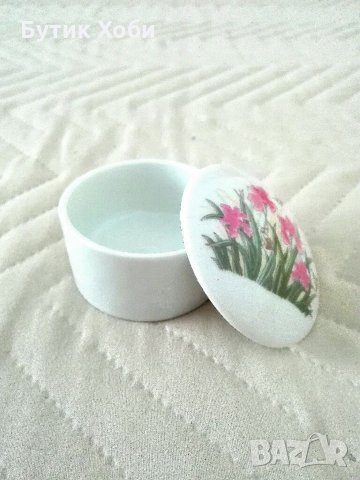  Порцеланова немска бижутерка, снимка 3 - Антикварни и старинни предмети - 33178777