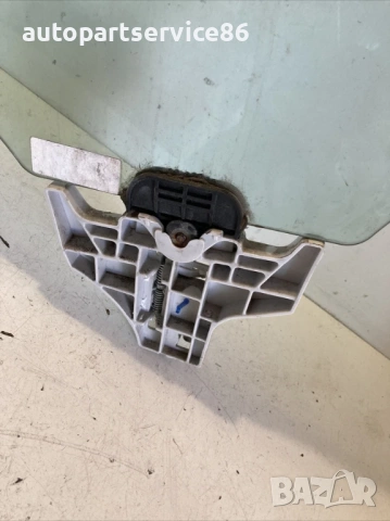 Стъкло прозорец заден ляво за KIA Venga 1.4 CRDi (2012), снимка 2 - Части - 53440604