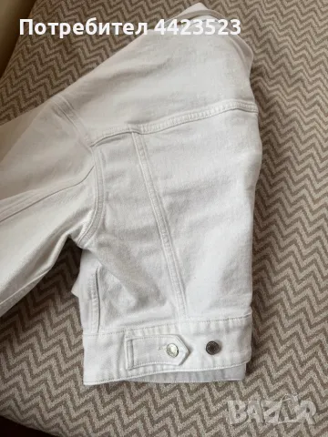 Бяло дънково яке, без следи от носене, снимка 3 - Якета - 49737260