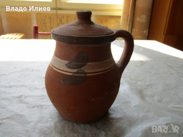 Гърненце и чашка с дълга дръжка керамични битови винтидж