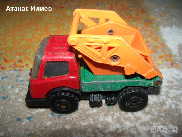 Малко ламаринено камионче, соц играчка., снимка 3 - Коли, камиони, мотори, писти - 50695970