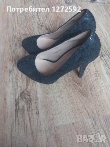 Черни дамски обувки, снимка 2 - Дамски обувки на ток - 40549195
