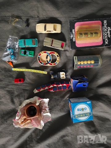 играчки от соца : колички, зарчета, тип Рубик