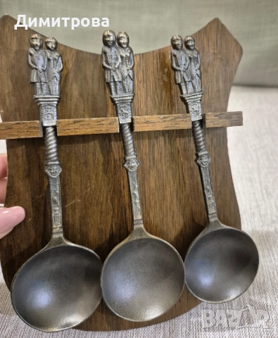 Комплект калаени лъжици + поставка, снимка 7 - Антикварни и старинни предмети - 52332795