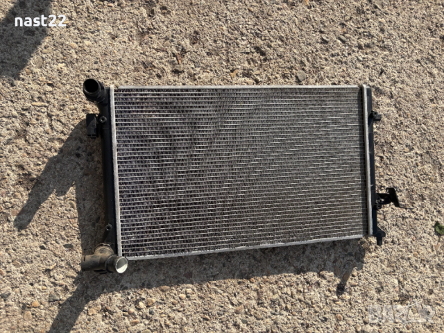 Воден радиатор за Фолксваген Голф 5,VW Golf 5 1.6 102 