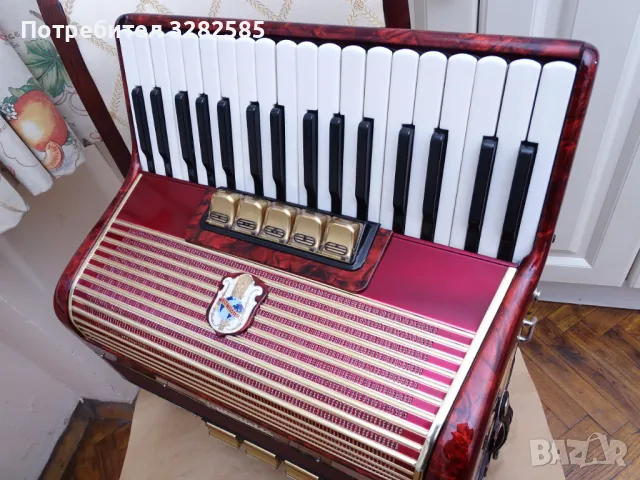 Акордеон Велтмайстер Гигантили 80 баса, снимка 2 - Акордеони - 48137211