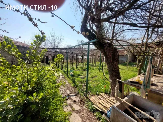 ПРОДАВА ДВУЕТАЖНА КЪЩА С. МАРАШ, снимка 2 - Къщи - 48336232