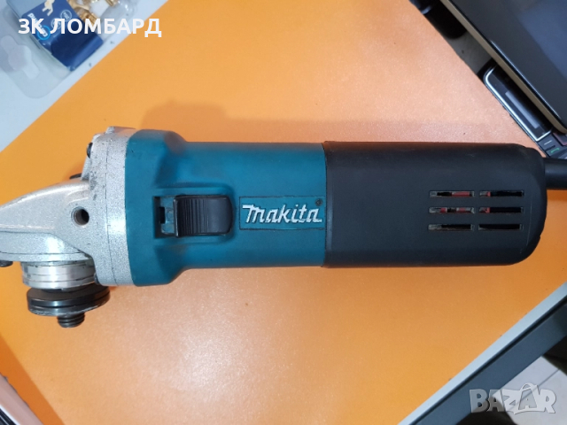 Ъглошлайф Makita 9555HN /125мм., 710W, снимка 2 - Други инструменти - 52387331