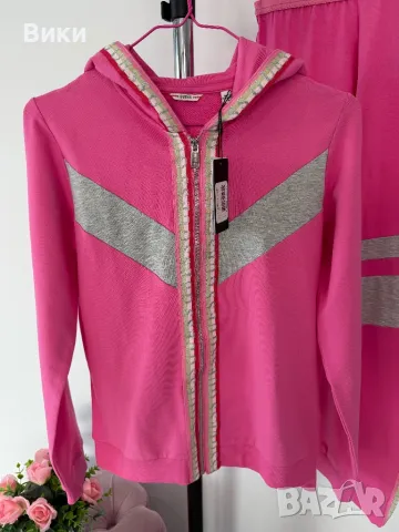 Спортен екип на Guess размер S, снимка 2 - Спортни екипи - 48618774