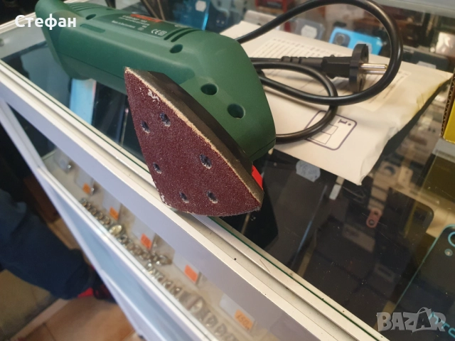 Вибрационен делташлайф BOSCH PDA 10-92 с кутия е резервни приставки. В отлично техническо и визуално, снимка 7 - Други инструменти - 51973123