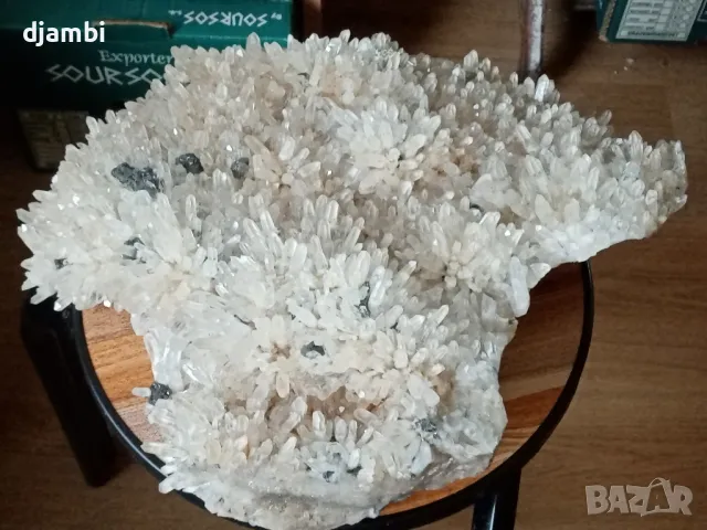 #77  Кварц, Кварцова друза, Планински кристал, 27х37 см, снимка 5 - Декорация за дома - 50370078