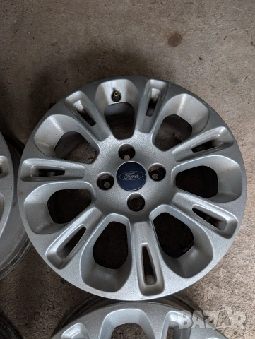 ✨ Оригинални алуминиеви джанти Ford Fiesta Mk6 – рядък OEM модел+оригинални болтове ✨, снимка 4 - Гуми и джанти - 53530214