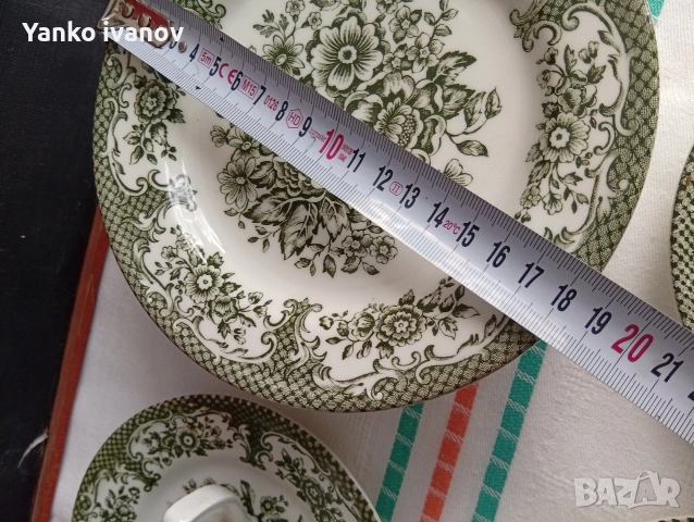 Сервиз за кафе порцелан, снимка 5 - Сервизи - 52850033