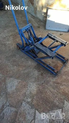 Хидравличен крик KUNZER WK 2010 680кг, снимка 3 - Други инструменти - 47887094