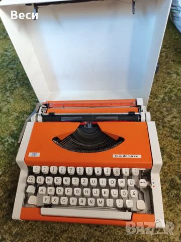 Пишеща машина, латиница, ГДР, 1976 г.