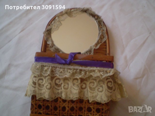Фолк Арт ръчно изработен несесер от сламки с огледало за стена, снимка 3 - Колекции - 33684759